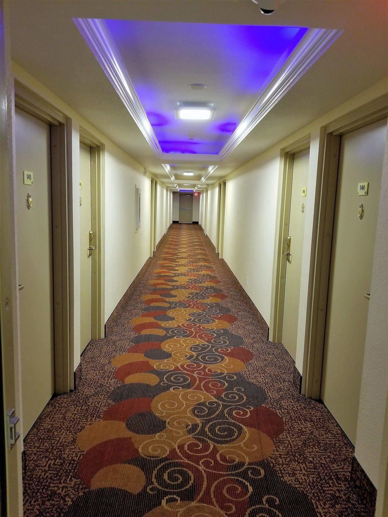 Super 8 By Wyndham Des Moines Hotel Buitenkant foto